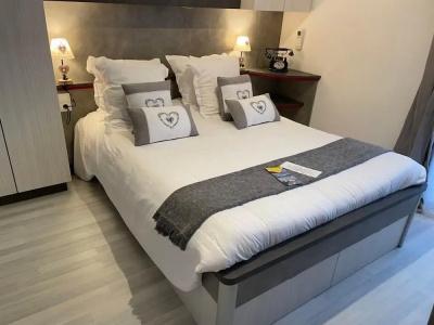 Hôtel Le Méditerranée - 53