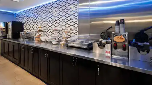 Best Western Mccarran Inn - 33