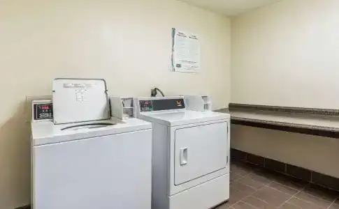 Quality Inn - 16