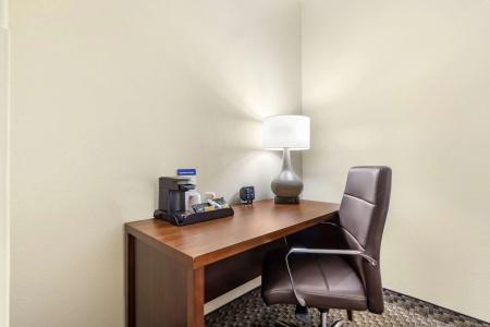 Comfort Suites Medical Center Near Six Flags - 51