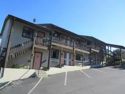 Monterey Fairgrounds Inn - 17
