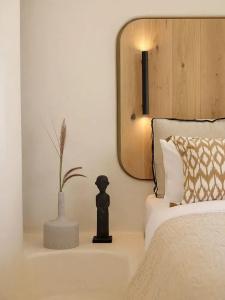 White Pebble Suites - 64
