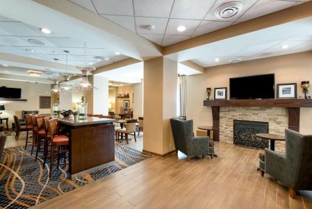 Hampton Inn Charlotte Uptown - 28