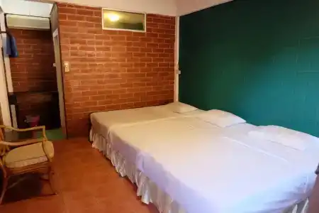 Red Brick - 3