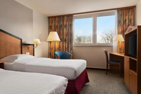 Ramada by Wyndham Bottrop - 24