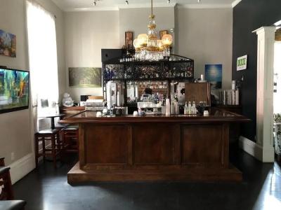 Lafitte & Bar - 11