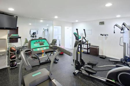 Best Western Plus Marina Shores - 19