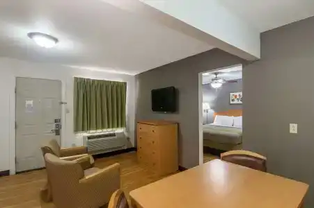 Studio 6-Lubbock, TX - Medical Center - 6