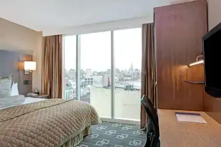 Wyndham Garden Chinatown - 15