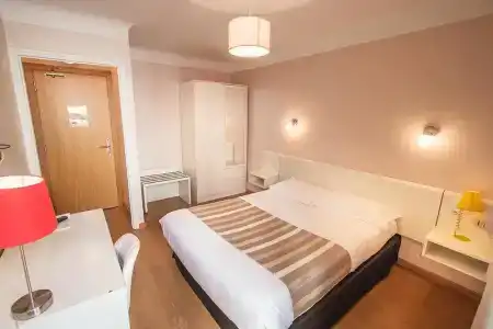 Hôtel Mondial - 2