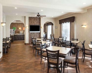 Comfort Inn Near Seaworld - Lackland Afb - 27