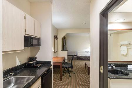 Quality Inn & Suites West Chase - 39