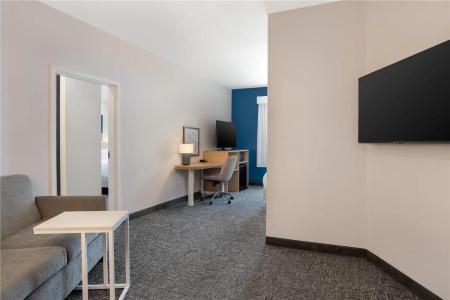 Hilton Garden Inn - 34