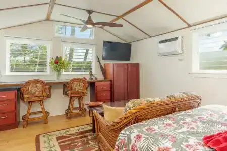 Fern Grotto Inn - 152