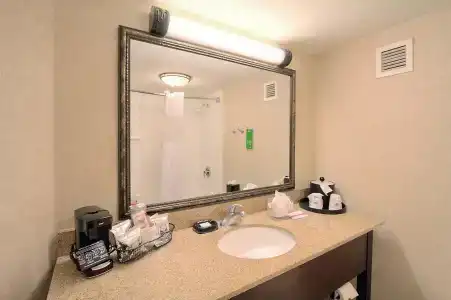 Hampton Inn Charlotte University Place - 8
