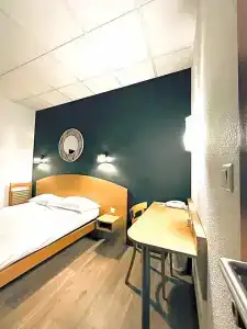 Hôtel de Lyon - 27
