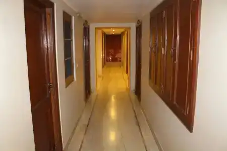 h r Palace - 10