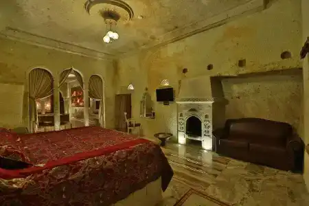 Oread Cave Suites - 366