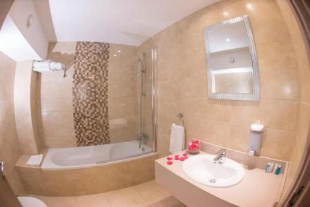New Famagusta & Suites - 10