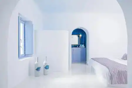 Astra Suites - 352