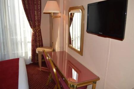 Royal Elysées - 40