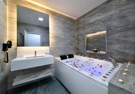 Nish Suites Atasehir - 11