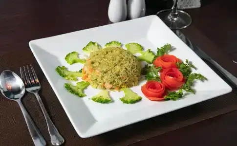 Serene Boutique & Spa - 10