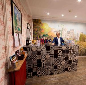 Regyn's Montmartre - 12