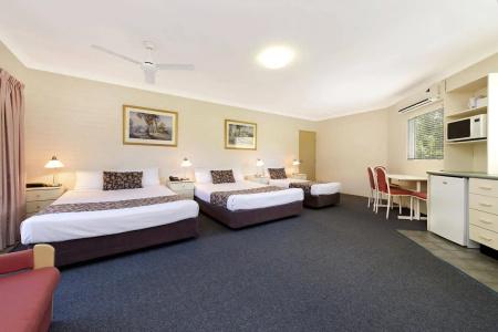 Benson Court - 4
