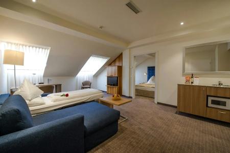 HiLight Suites - 43