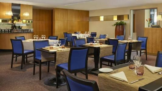 Sheraton Paris Roissy Airport - 32