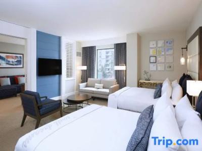 The Waterfront Beach Resort, A Hilton - 331