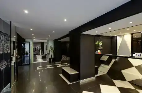 L'Empire Paris - 1