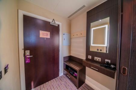 Premier Inn Dubai Al Jaddaf - 43