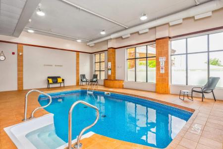 Quality Inn & Suites - 15