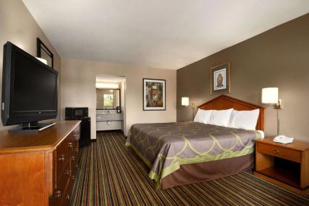 Super 8 by Wyndham/East Ridge - 1