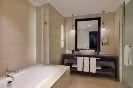 Sheraton Sharjah Beach Resort and Spa - 57