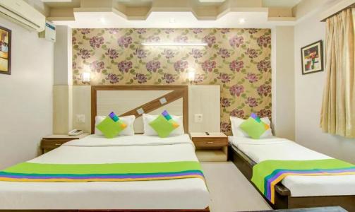 Treebo Trend Rockwell Plaza Karol Bagh - 24