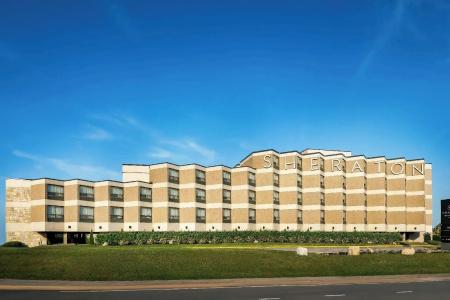 Sheraton Montreal Airport - 38