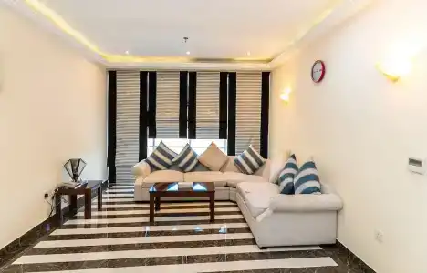 Royal Mirage - 36