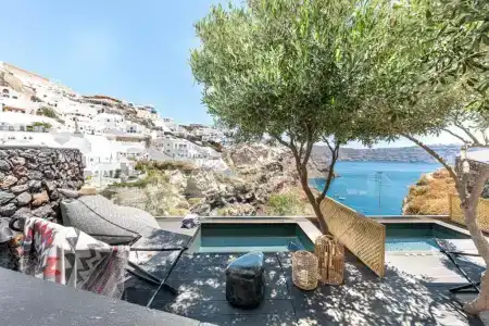 Pearl of Caldera Oia - Boutique by Pearl Collection - 92