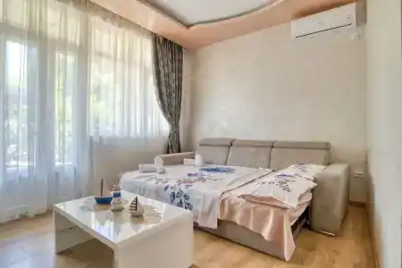 Elena - 142