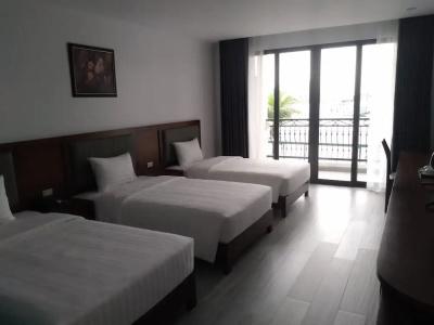 Moon Bay Ha Long - 6