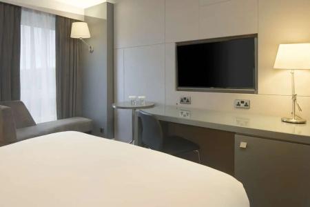 DoubleTree by Hilton Bristol City Centre - 49