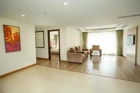 Crowne Imperial - 76