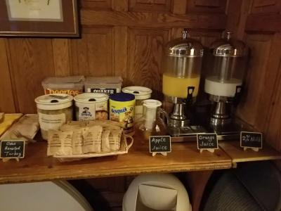 Adam's Inn - 11