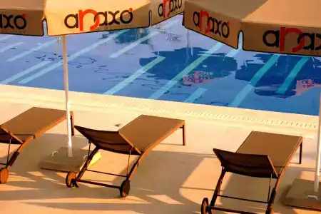 Anaxo - 18