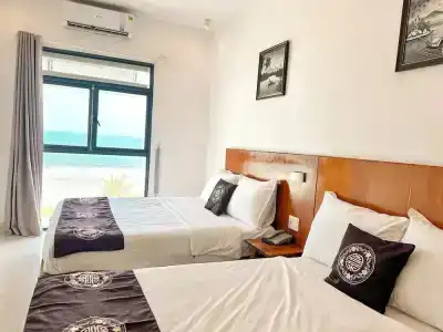 Da Nang Bay - 43