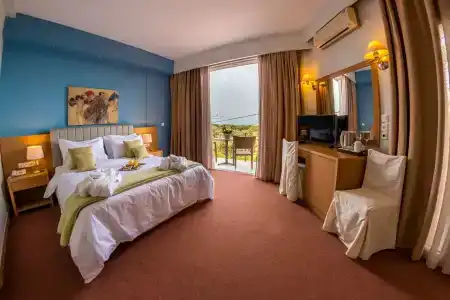 Apollo Resort Art - 81
