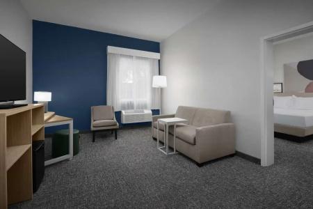 Baymont by Wyndham Miami Doral - 49